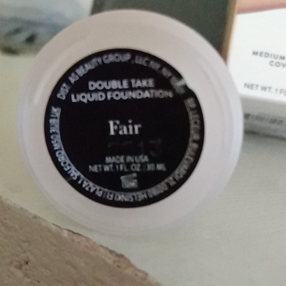 Clinique, Laura Geller, Fresh foundation bundle - Picture 4 of 8